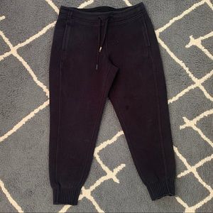Lululemon black joggers